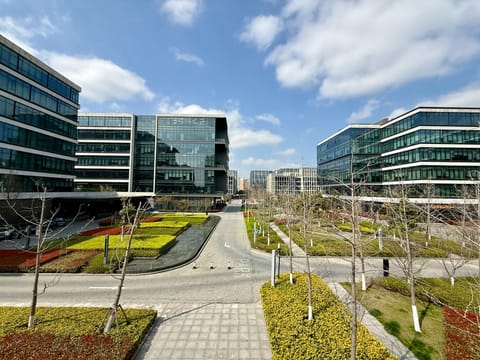 Saudi PIF Shanghai Office Opens New China-Gulf Alternative Asset Flows