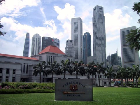 MAS tightens wealth rules for single family offices in Singapore